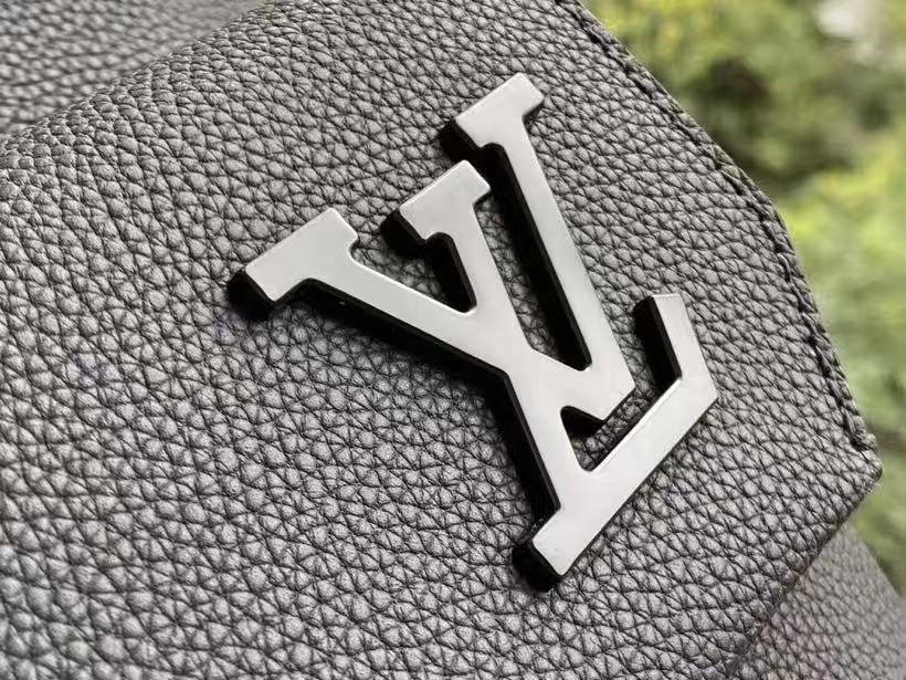 Louis Vuitton BACKPACK M57079 Black High