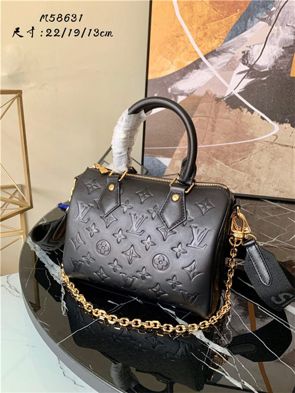 Louis Vuitton SPEEDY BANDOULIÈRE 22 Embossed lambskin leather Black M58631 High