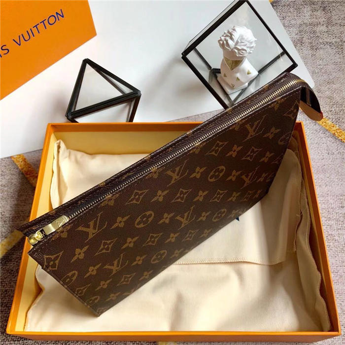 Louis Vuitton TOILETRY POUCH 26 High