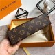 Louis Vuitton TOILETRY POUCH 19 High