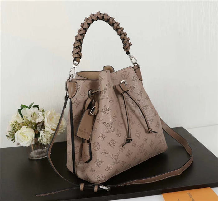 Louis Vuitton Muria Bag Mahina Taupe