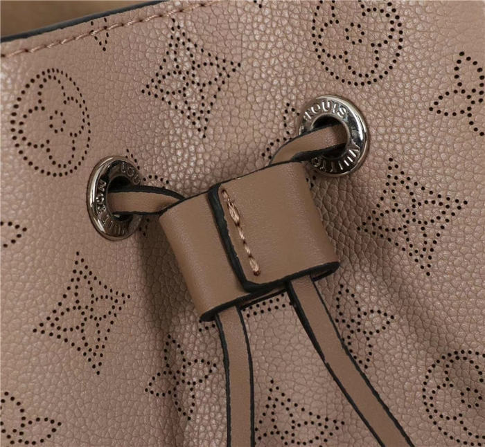 Louis Vuitton Muria Bag Mahina Taupe