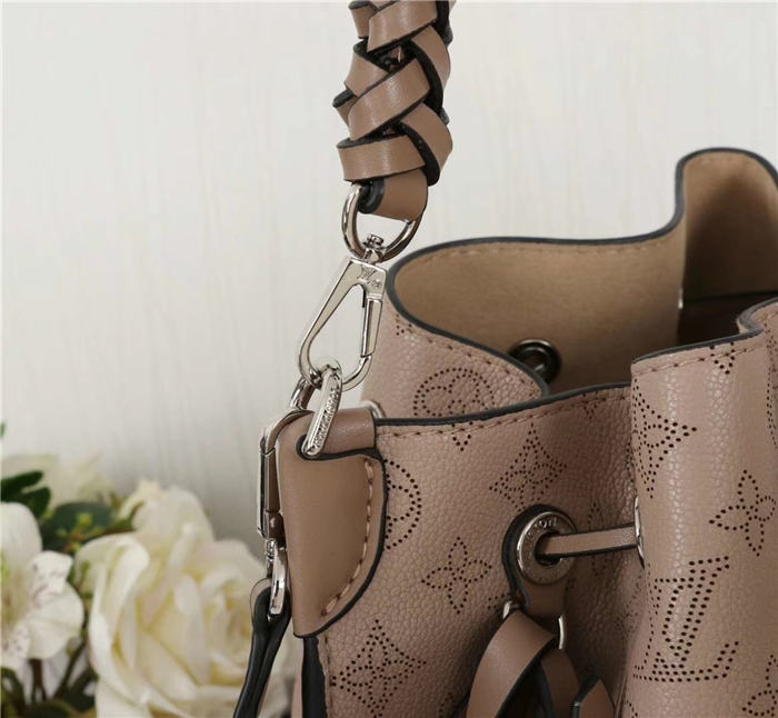 Louis Vuitton Muria Bag Mahina Taupe