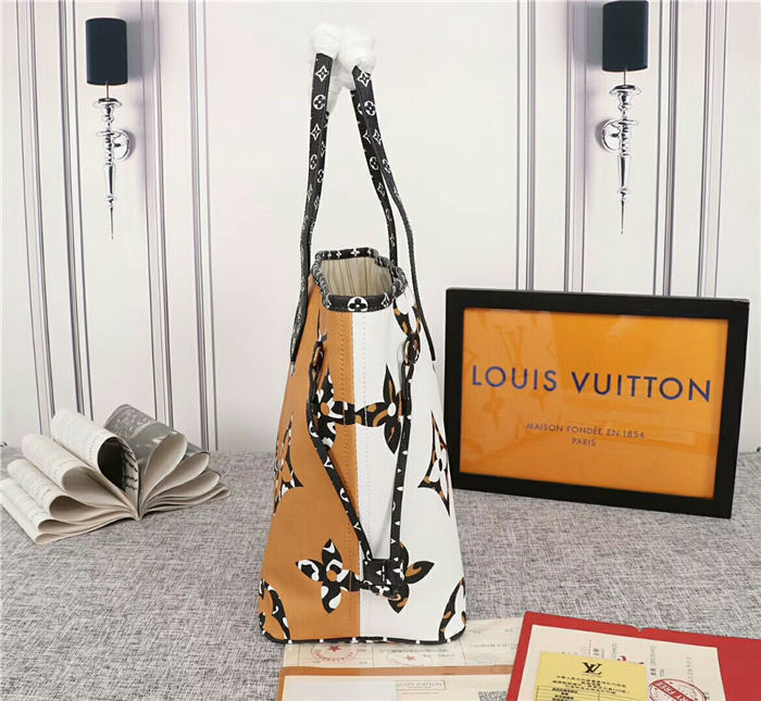 Louis Vuitton Neverfull MM Bag Monogram Ivoire Mid