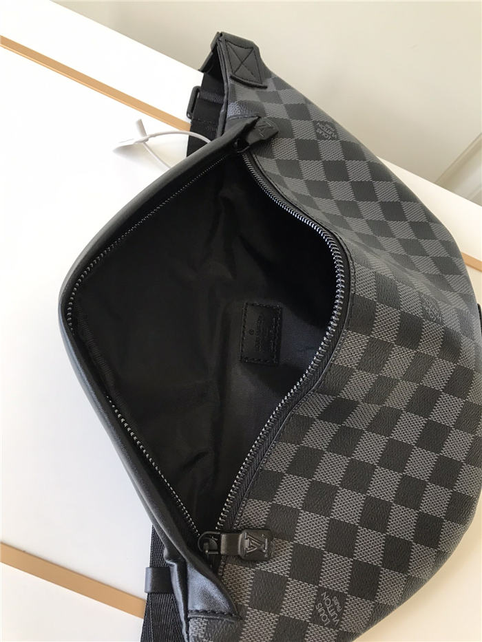 Louis Vuitton Discovery Bumbag Damier Graphite