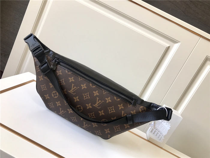 Louis Vuitton Discovery Bumbag Monogram