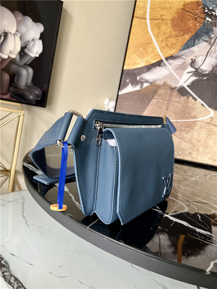 LV Aerogram Slingbag grained calf Blue High