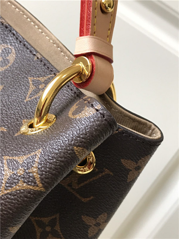 Louis Vuitton Graceful MM Bag Monogram M43704