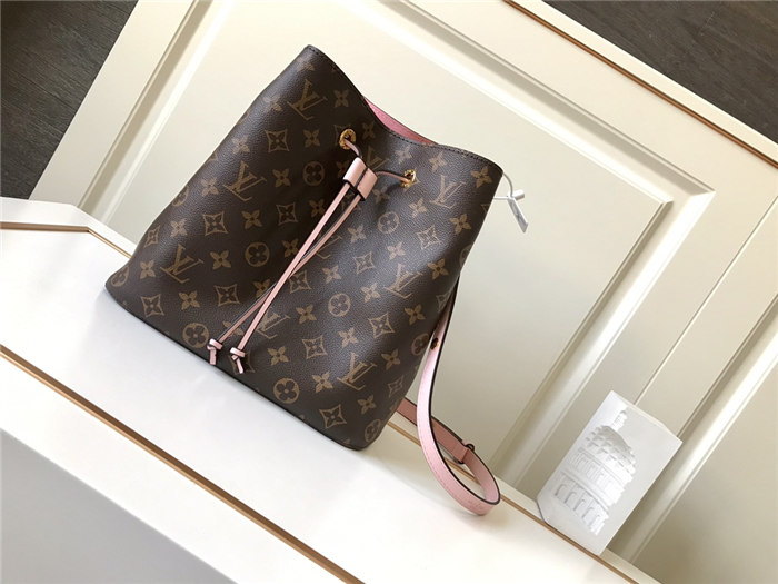 Louis Vuitton NéoNoé MM Bag Monogram Canvas M44022