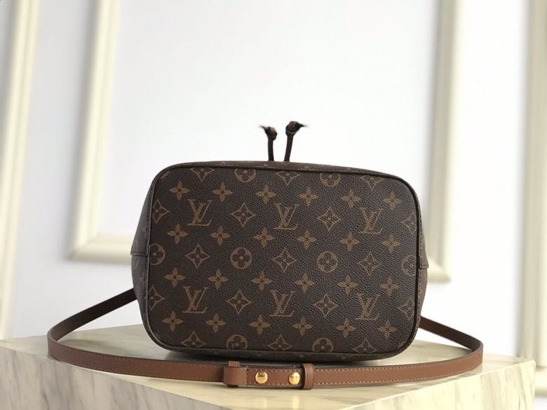 Louis Vuitton NéoNoé MM Bag Monogram Canvas M44887 High