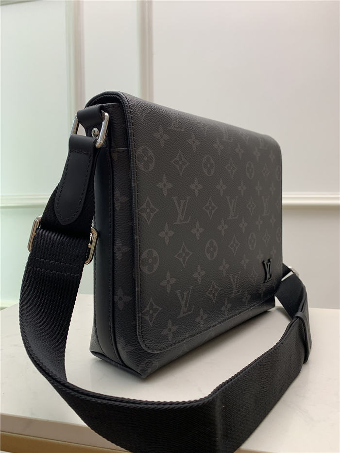 Louis Vuitton DISTRICT PM Monogram Eclipse High