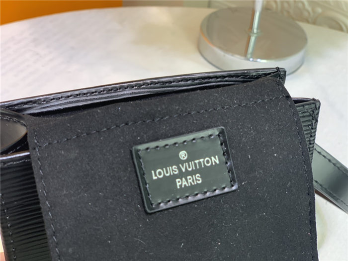 Louis Vuitton PETIT SAC PLAT Epi Black M69441 Mid