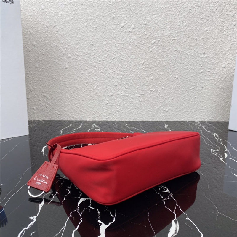 Prada Re-Nylon Re-Edition 2000 mini-bag Red High