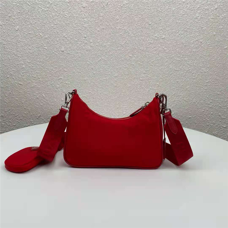 Prada Re-Edition 2005 nylon shoulder bag Red High