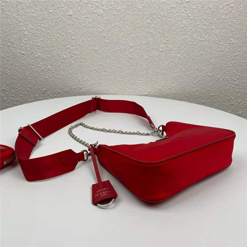 Prada Re-Edition 2005 nylon shoulder bag Red High