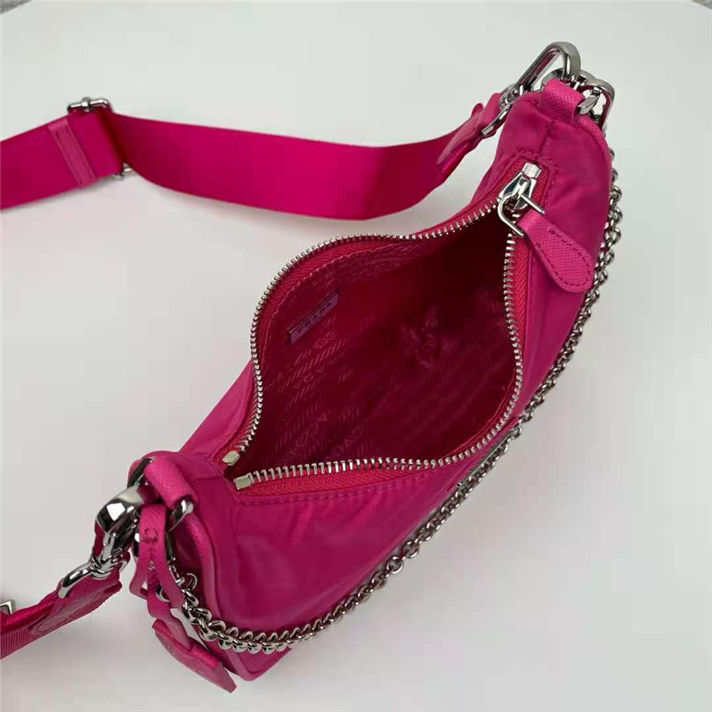 Prada Re-Edition 2005 nylon shoulder bag Fuchsia High