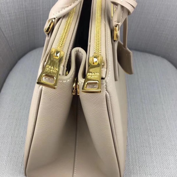 Prada Large Galleria Bag In Saffiano Leather Grey High