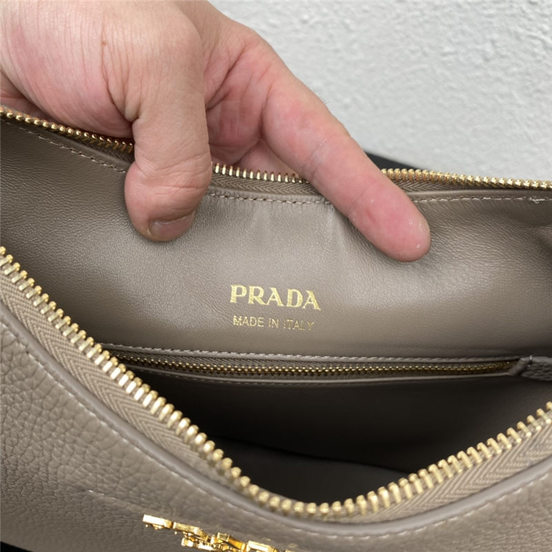 Prada Leather bag 1BC178 Grey High