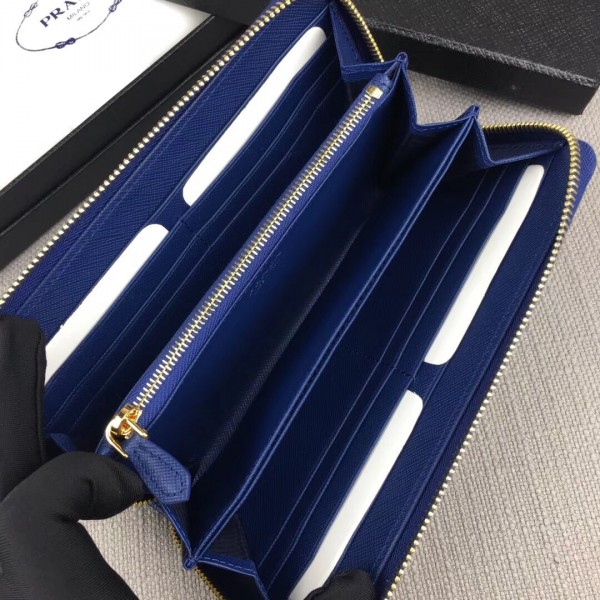 Prada Zipped Wallet In Blue Saffiano Leather High